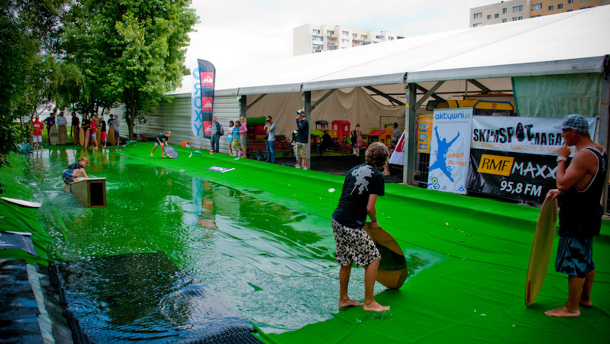 22 maja w warszawskim skimparku "Figlowisko" odbędzie się impreza Warsaw Skim Jam Vol.2 inaugurująca rozpoczęcie sezonu skimboardowego w stolicy.