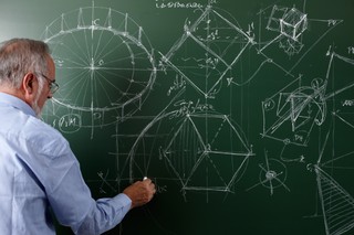 Podwyżki na uczelniach zdaniem ekspertów zbyt niskie. Płaca minimalna profesora wzrośnie o 12,5 proc.