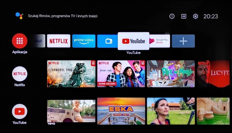 Kupując nowy telewizor warto rozważać modele działające pod kontrolą jednej z popularnych platform Smart TV, jak na przykład Android TV.