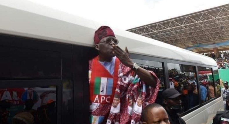 Massive crowd storms Airport to receive Tinubu
