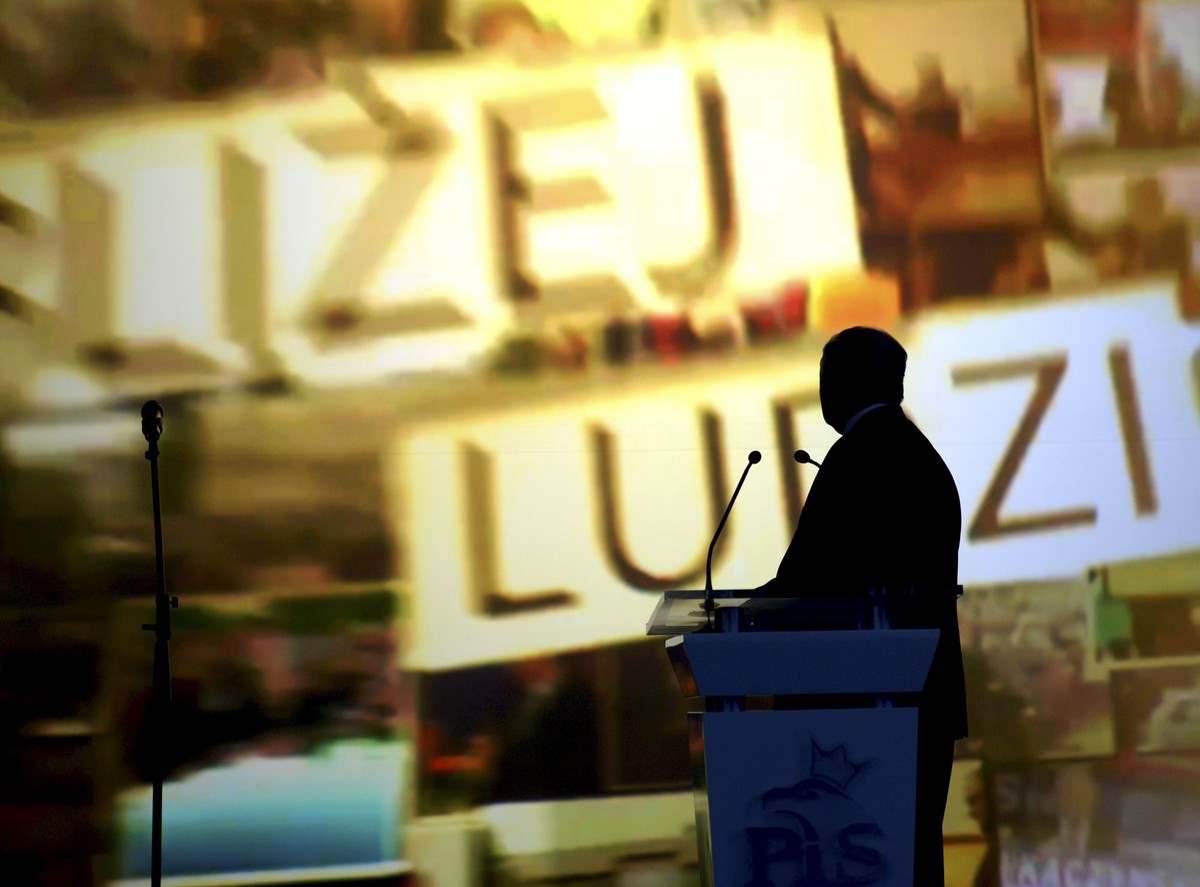 Jarosław Kaczyński prezentuje nowe hasło wyborcze i spot PiS