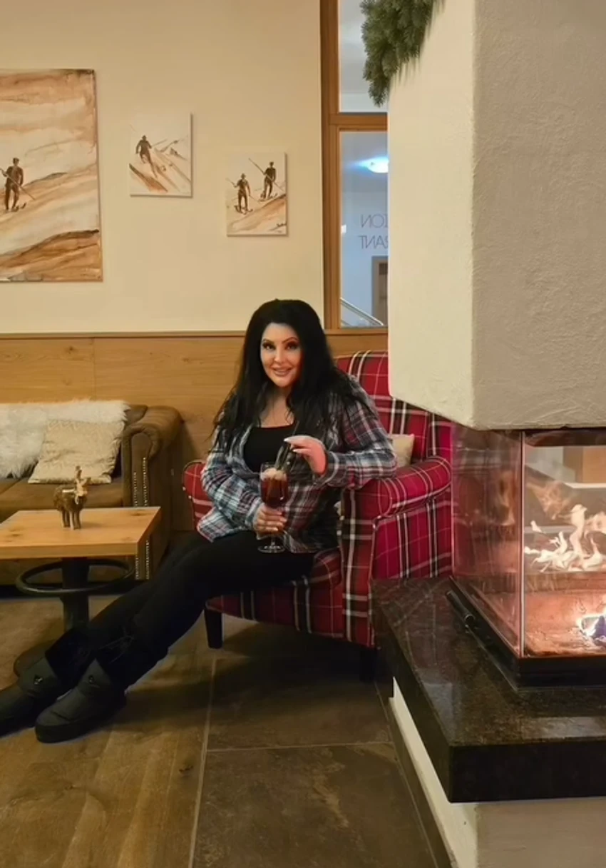 Dragana Mirković na putovanju