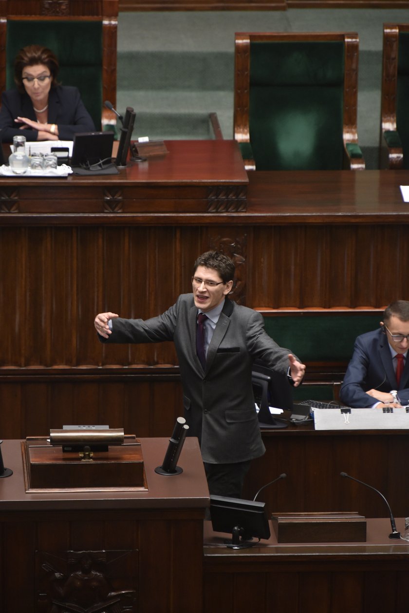 Awantura na ostatnim posiedzeniu sejmu. Poseł krzyczał: "Ja nie odejdę!"