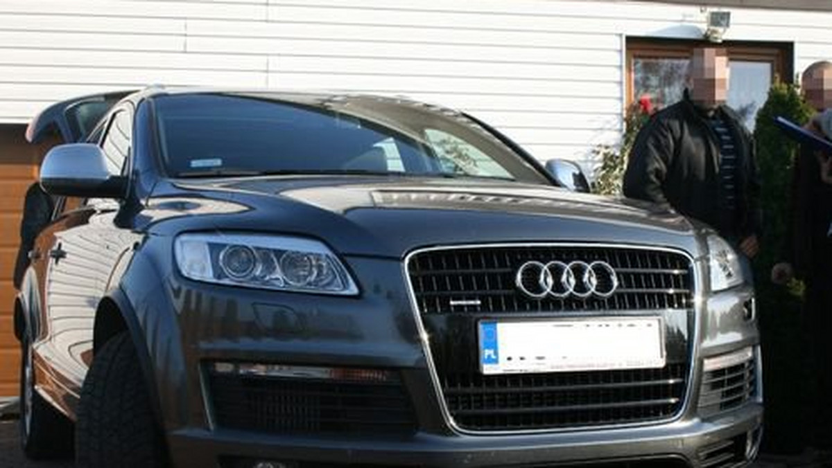 Audi skradzione we wrześniu tego roku we Włoszech odzyskali policjanci z otwockiego wydziału kryminalnego. Samochód warty 120 tys. odzyskano dzięki współpracy z funkcjonariuszami straży granicznej.