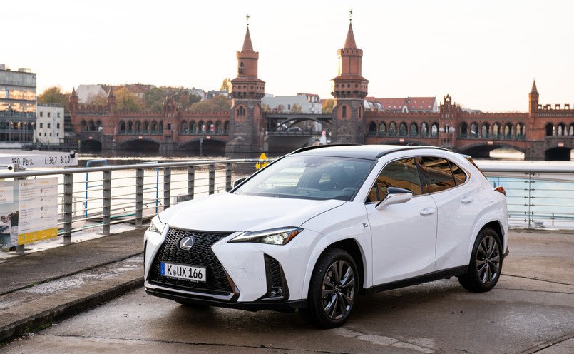 Lexus UX