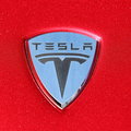 Kurs akcji firmy, którą przejąć ma Tesla, urósł o blisko 50 proc.