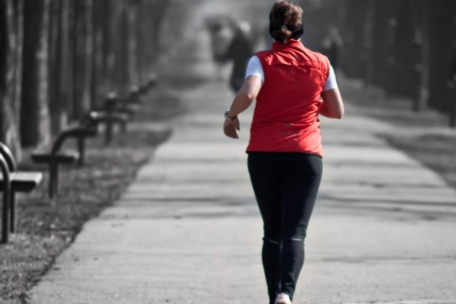 Jogging by Denis Todorut