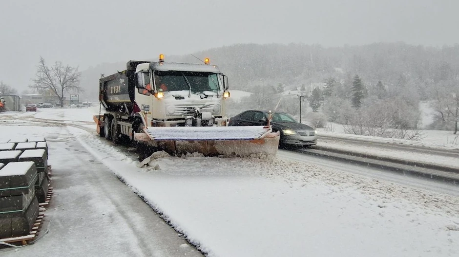 Sneg paralisao zapadnu Srbiju