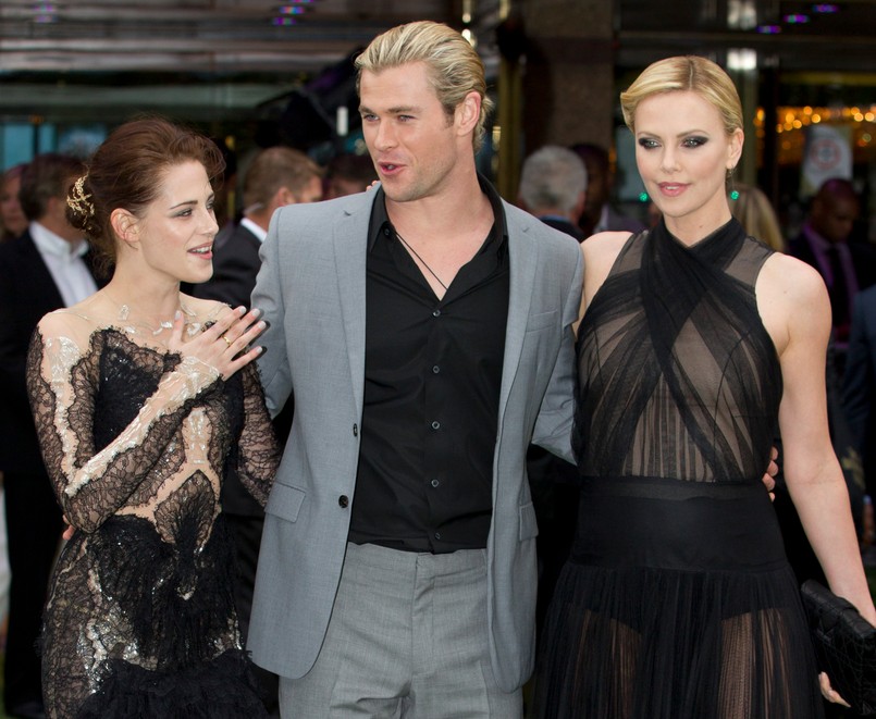 Kristen Stewart i Charlize Theron na premieze w Londynie