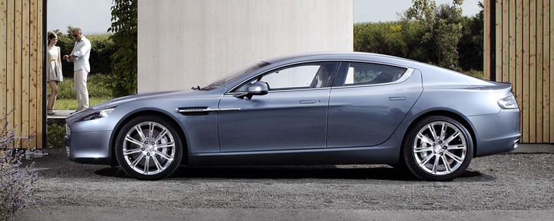 Aston Martin Rapide: nowe zdjęcia czterodrzwiowego coupe