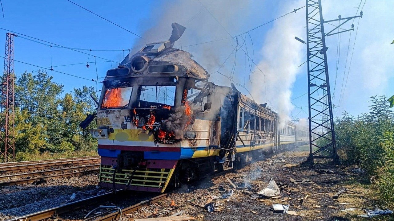 Následky ruského útoku na ukrajinský vlak počas vojny Ruska proti Ukrajine