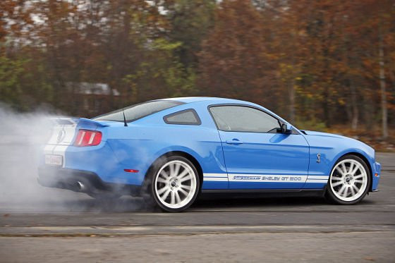 Camaro kontra Challenger i Mustang - V8 po tuningu wiele potrafi