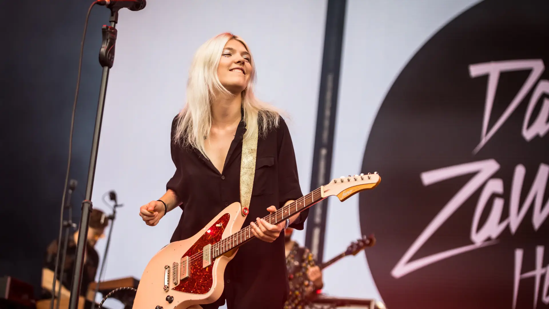 "Jestem otwarta na współpracę z raperami". Daria Zawiałow zagra koncert w klimacie Miami lat 80.