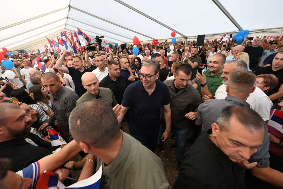 Aleksandar Vučić na skupu u Banovom Polju kod Bogatića