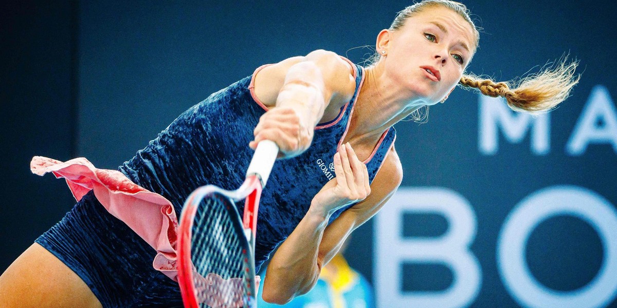 Camila Giorgi słynie z agresywnej gry i nieprzeciętnej urody.