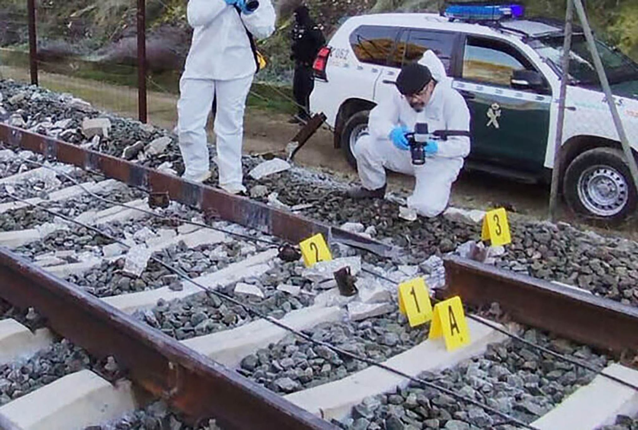 45 Tote bei Zugunglück in Südspanien: Gebrochene Schiene als mögliche Ursache