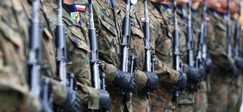 Tymczasowy podatek na obronność. Co na to Polacy? [SONDAŻ]