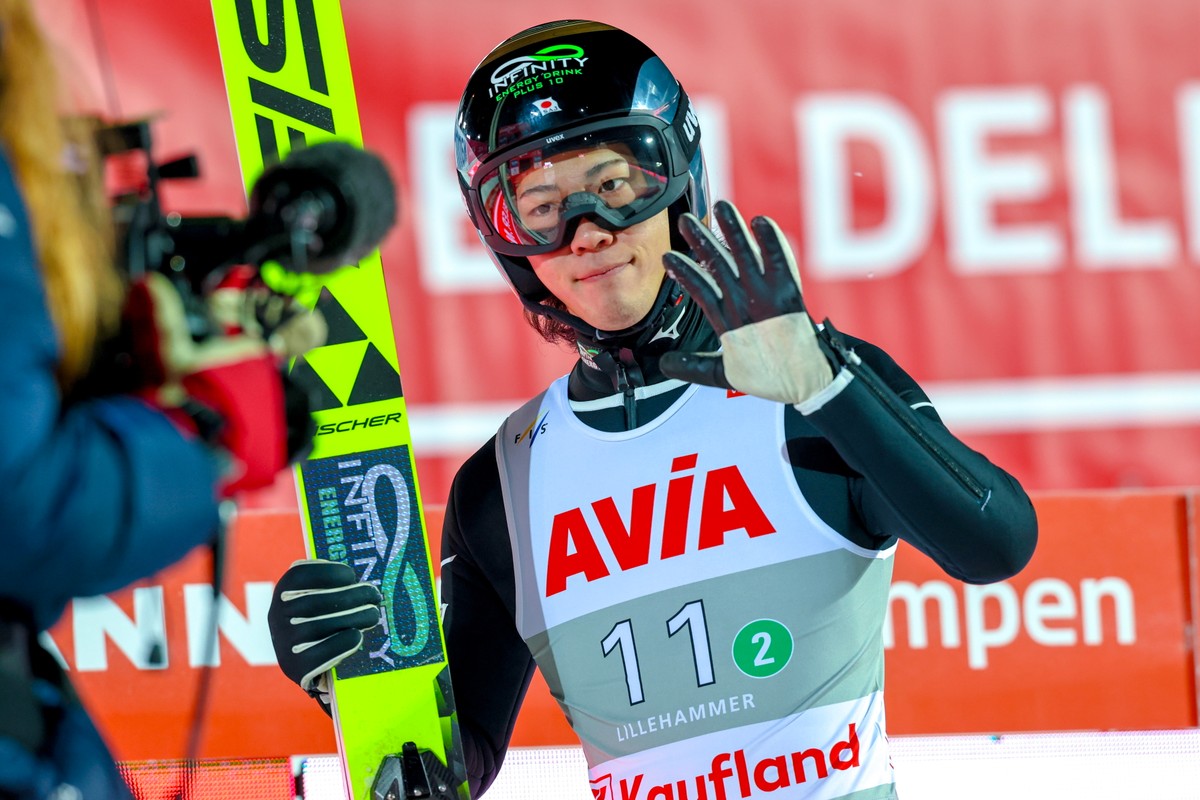 PŚ w skokach narciarskich. Polacy bez podium na starcie sezonu. Stoch skoczył najdalejer