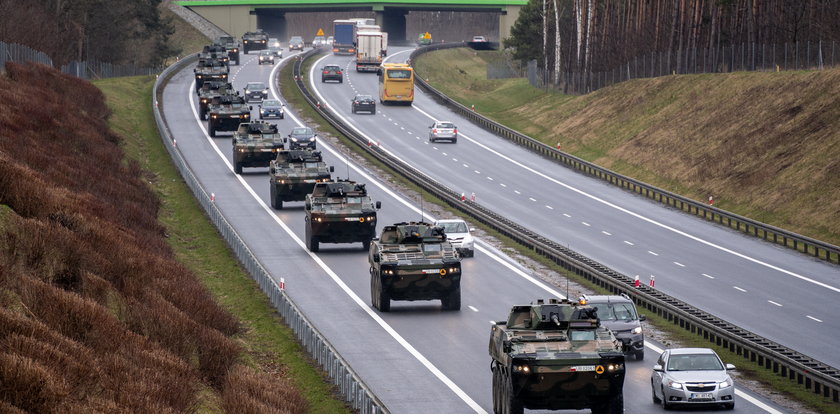 NATO pokazuje pazur. Wielkie ruchy wojsk w Polsce. Na drogach zmotoryzowane kolumny [ZDJĘCIA]