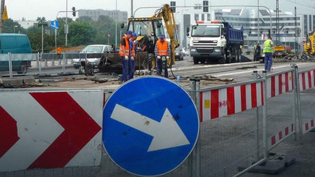 Jutro (7.06) rozpocznie się remont alei Mickiewicza. Robotnicy wymienią asfalt na drodze. Zarząd Infrastruktury Komunalnej i Transportu ostrzega, że z tego powodu mogą wystąpić utrudnienia w ruchu.
