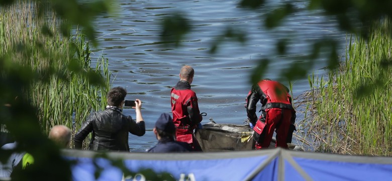 Tragiczny finał poszukiwań w Jeziorze Dywickim. Znaleziono torbę z ludzkimi szczątkami
