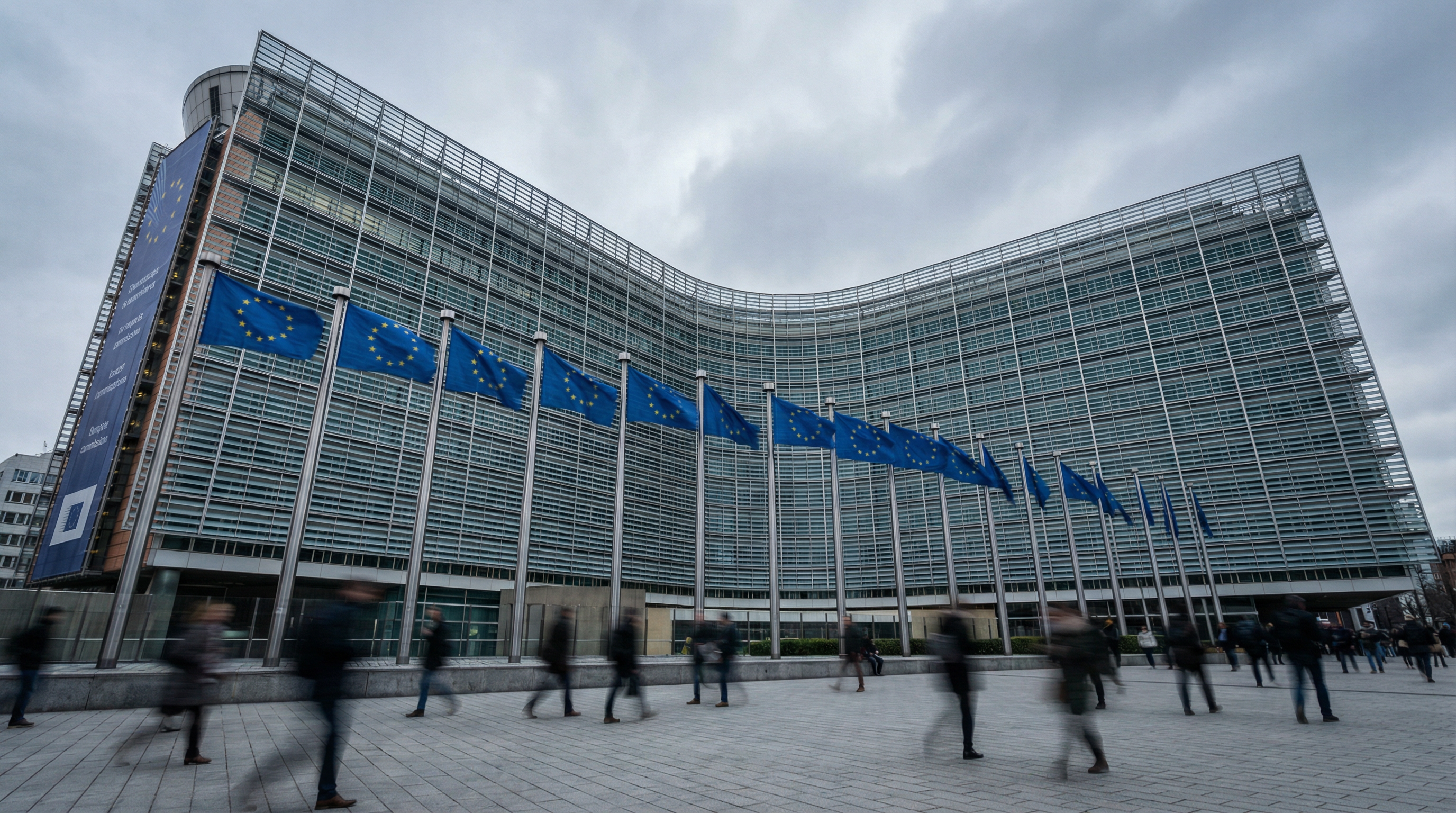 EU prüft 93-Milliarden-Gegenmaßnahmen gegen Trump-Drohungen - Amazon und Microsoft als Ziele