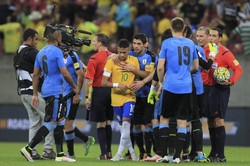 El. MŚ 2018: Remis Brazylii z Urugwajem, gol wracającego do kadry Suareza. WIDEO