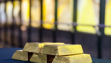 Złoto przebija 5 tysięcy dolarów. Inwestorzy uciekają do bezpiecznych aktywów