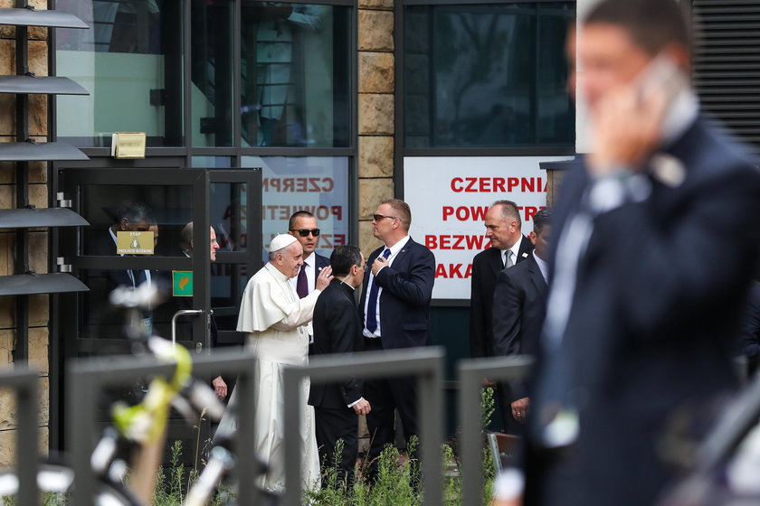 ŚDM 2016 w Krakowie. Papież Franciszek odwiedził kardynała Macharskiego