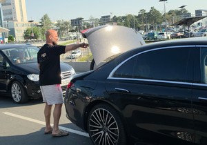Boban Rajović na aerodromu 