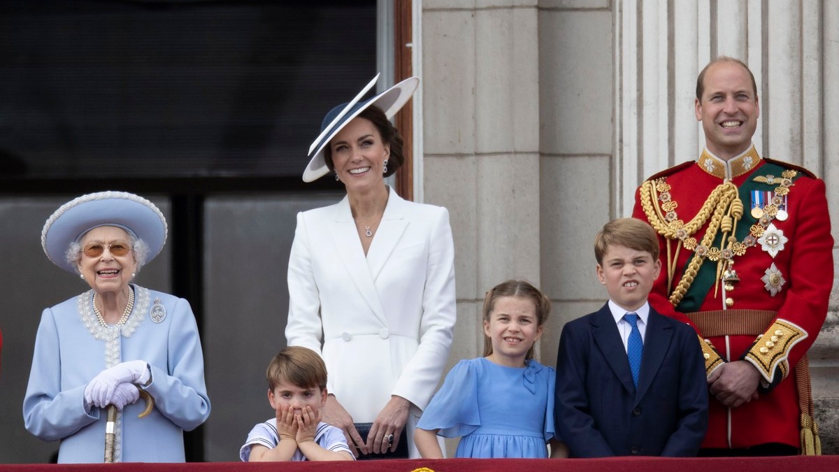 Kejt  Midlton i princ Vilijam se oglasili povodom 100. rođendana kraljice Elizabete 