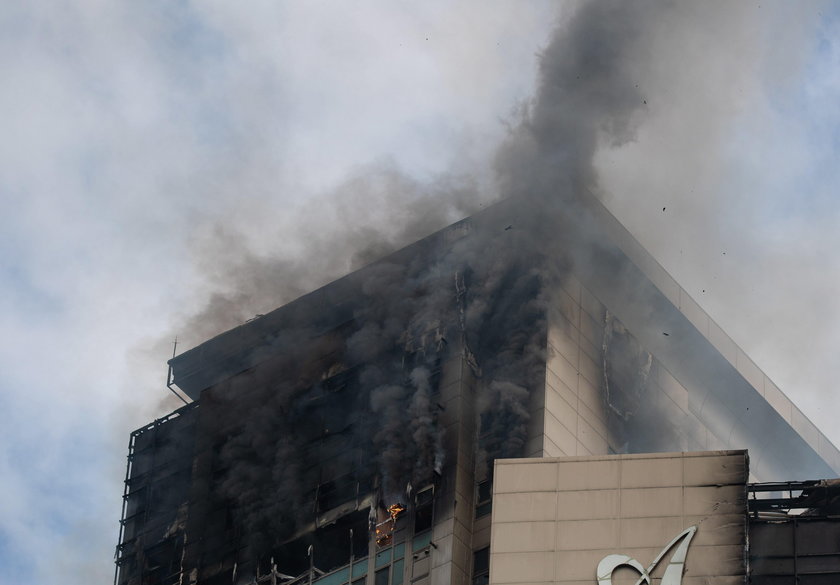 Fire at apartment building in Ulsan
