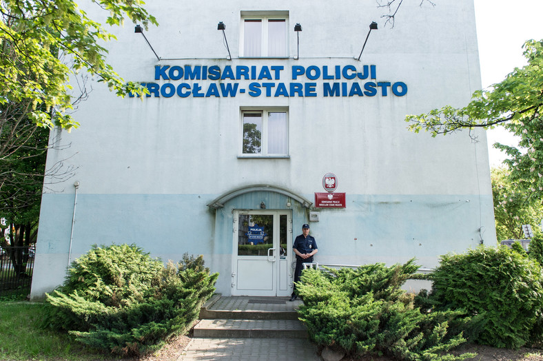 Dokładny raport o torturach Igora Stachowiaka szef policji miał na swoim biurku już kilka dni po zdarzeniu. Później kłamał jednak, że dowiedział się o ich skali z materiału Superwizjera TVN.