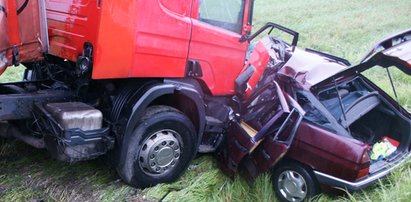 Potworny wypadek! Tir zabił 4-osobową rodzinę