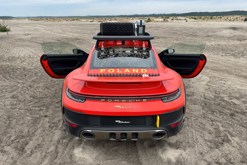 Porsche 911 Dakar RED58 Special w hołdzie Sobiesławowi Zasadzie