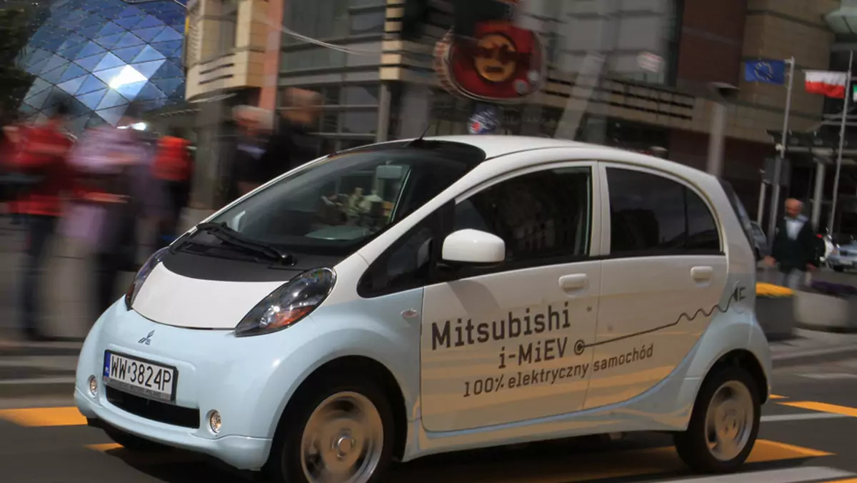 Mitsubishi i-MiEV: czyli, podróż w poszukiwaniu gniazdka