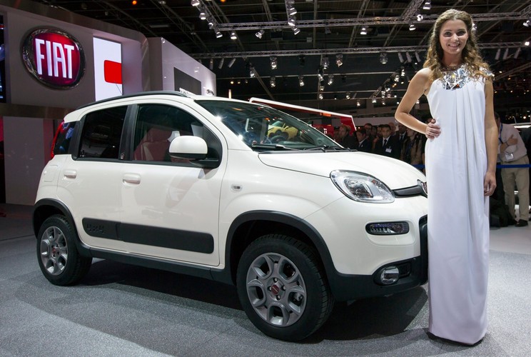 Miss Włoch 2012, Giusy Buscemi i Fiat Panda 4x4