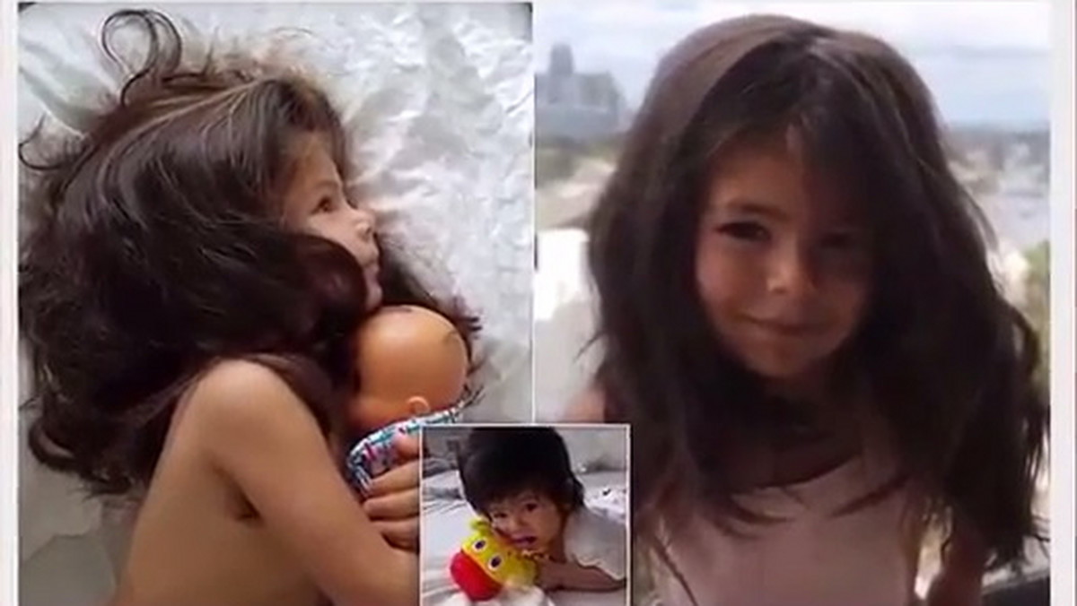 2-letnia Arya Bilgin z Queensland została gwiazdą Instagrama. Wszystko za sprawą jej niezwykle długich i gęstych włosów, które obecnie sięgają jej za ramiona. Dziewczynka została okrzyknięta przez media "Mini Roszpunką". Czyż nie jest urocza?
