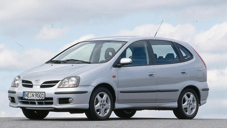 Nissan Almera Tino zakup wysokiego ryzyka