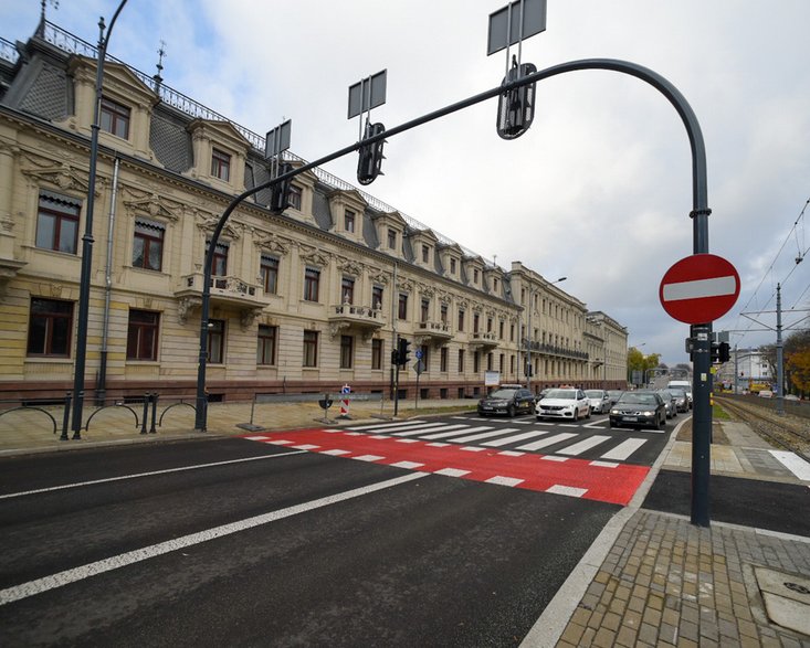 Nowe przejście dla pieszych na skrzyżowaniu Zachodnia/Ogrodowa w Łodzi