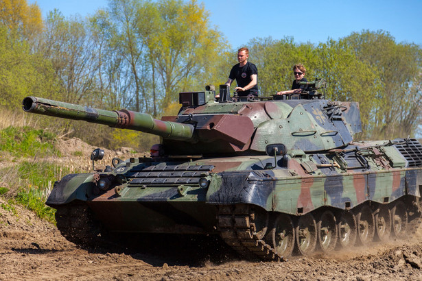 Niemcy przekażą Ukrainie m.in. 8 mln sztuk amunicji i czołgi Leopard 1