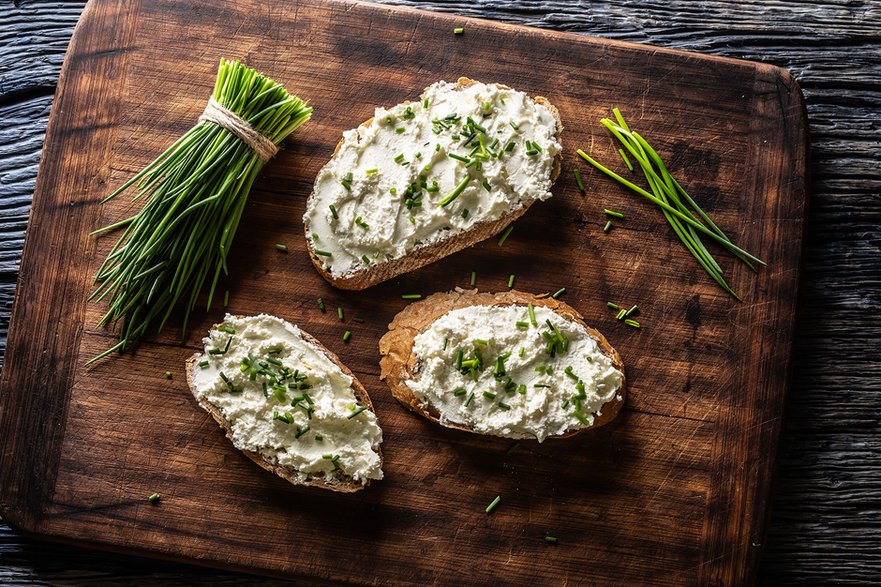 Kanapeczki z "twarożkiem" z tofu