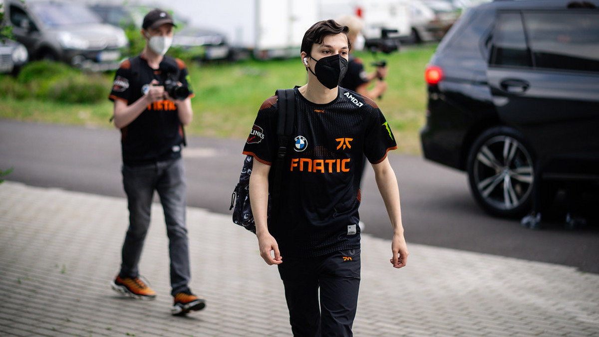 Problem Fnatic przed play-offami LEC. Adam zarażony koronawirusem