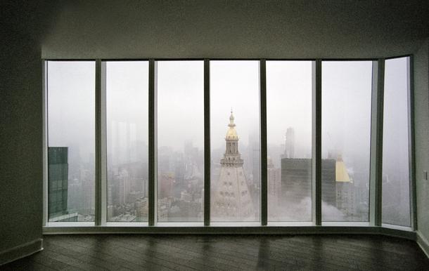 Andi Schmied - Privatee Views. A High-Rise Panoramana of Manhattan