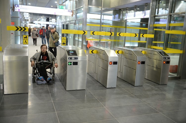 Stacje drugiej linii metra w Warszawie