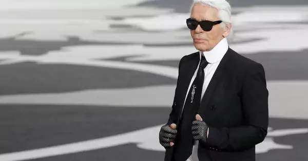 Karl Lagerfeld used to drink 10 Diet Cokes a day and called toast 'the  height of luxury