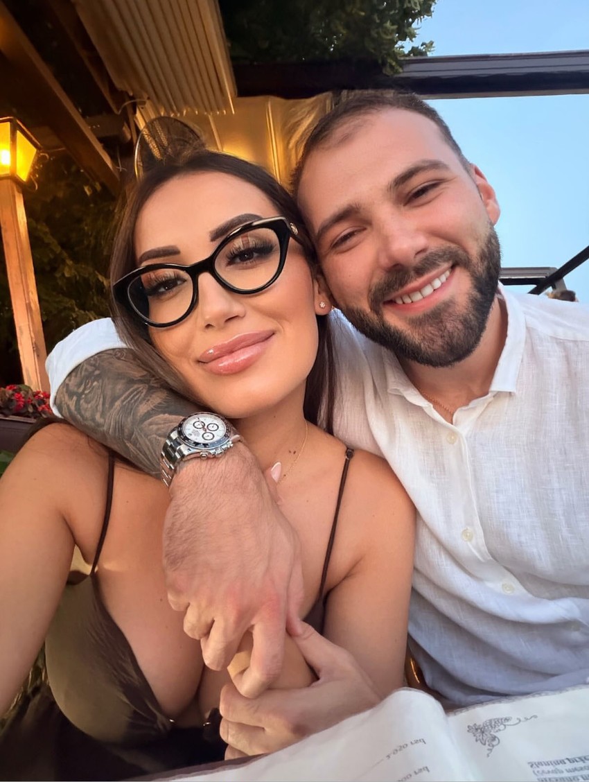 Marko Gačić sa trudnom devojkom
