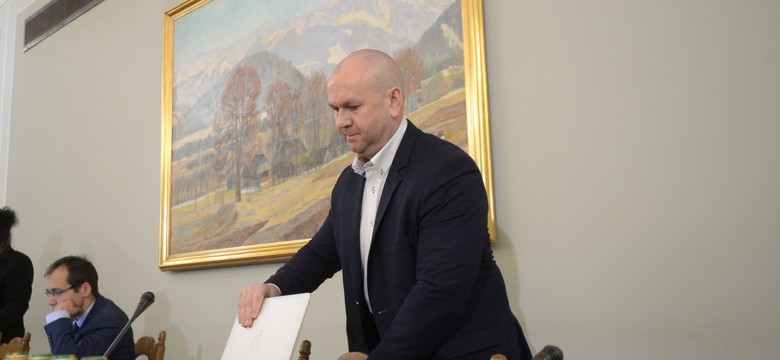 Były szef CBA Paweł Wojtunik przed komisją ds. Amber Gold. Padły pytania o syna Donalda Tuska