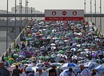 Extreme heat delays Hajj pilgrims from stoning the devil in Saudi Arabia