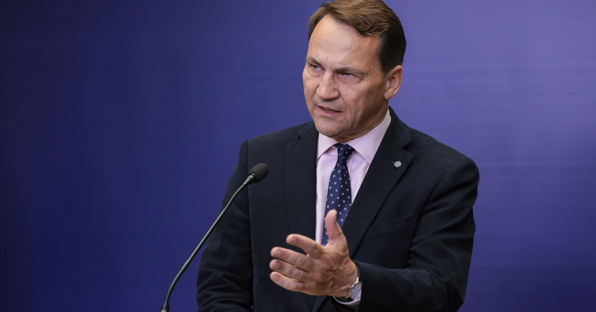 Sikorski komentuje wywiad z Merkel. "Widocznie pani kanclerz zapomniała"